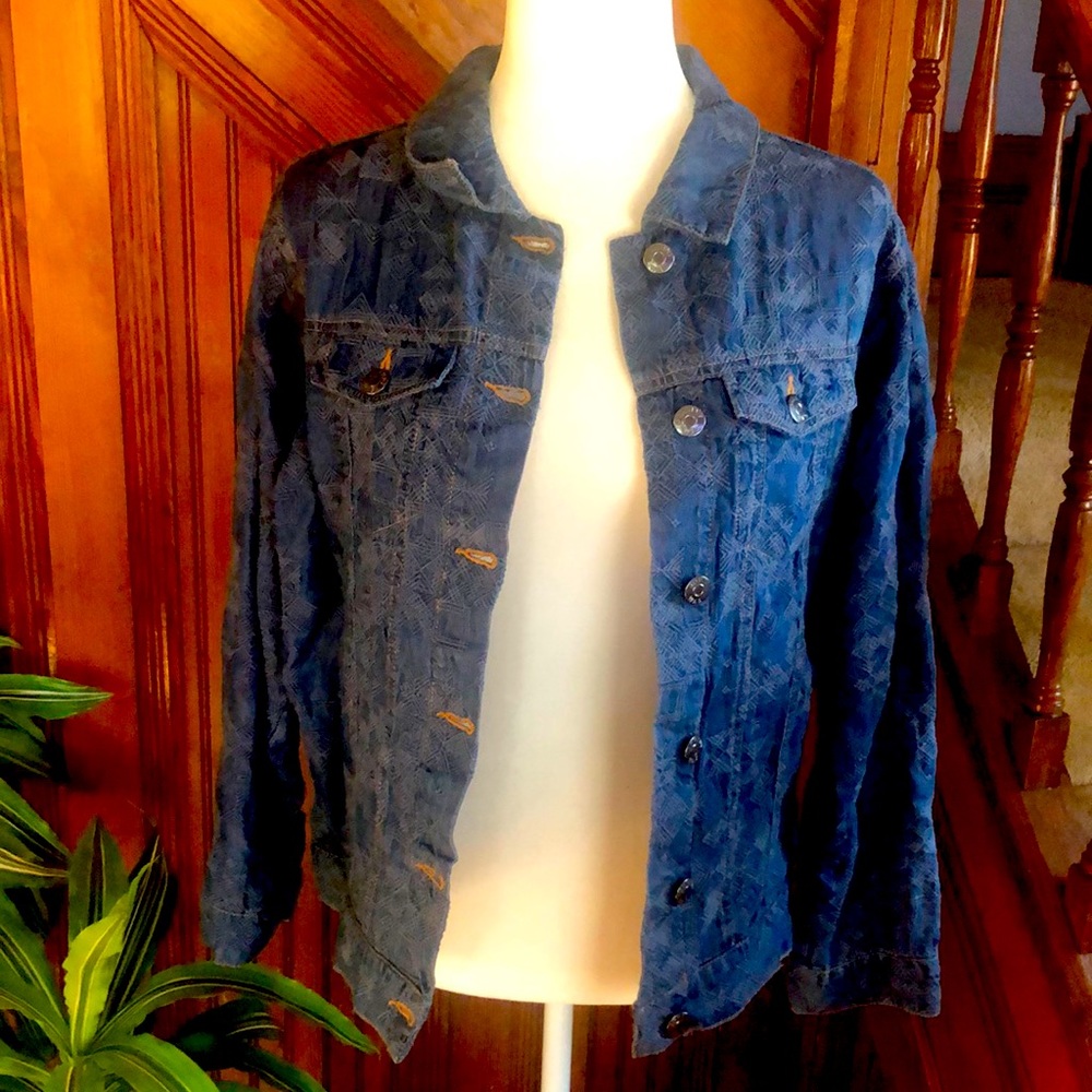 Johnny Was “Qiva” Denim Boho Trucker Style Jacket Sz XS